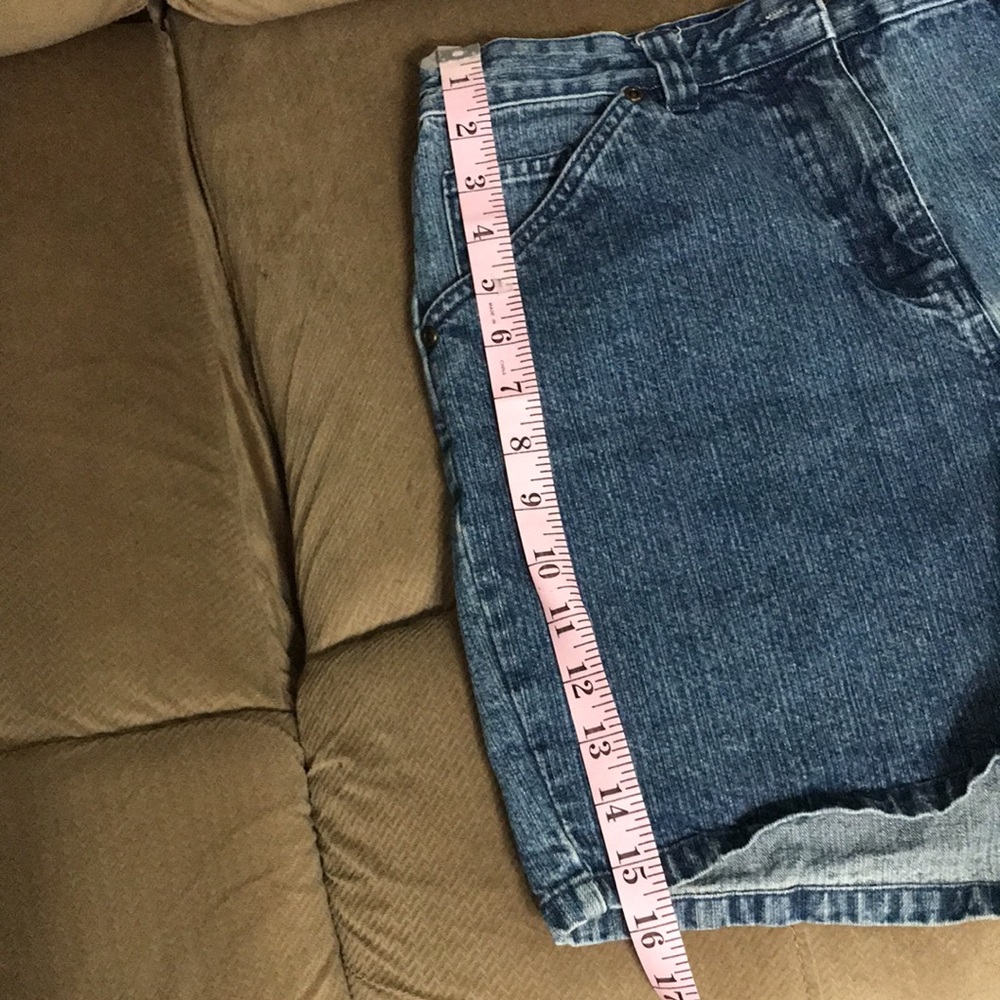 Basic Editions jean shorts - Picture 9 of 10